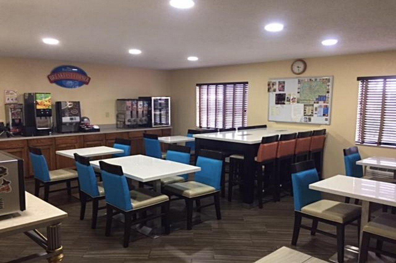 Baymont By Wyndham Louisville South I 65 Brooks Exterior foto